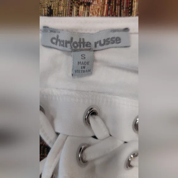 Charlotte Russe Cream Lace-Up Crop Top - Picture 6 of 7